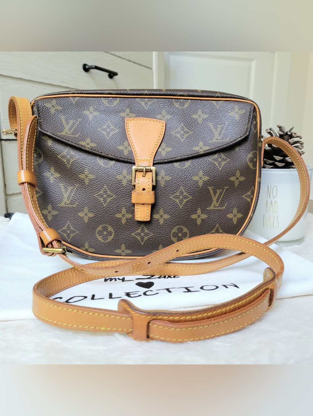 Louis Vuitton Crossbody Shoulder Bag Monogram- Jeune Fille MM